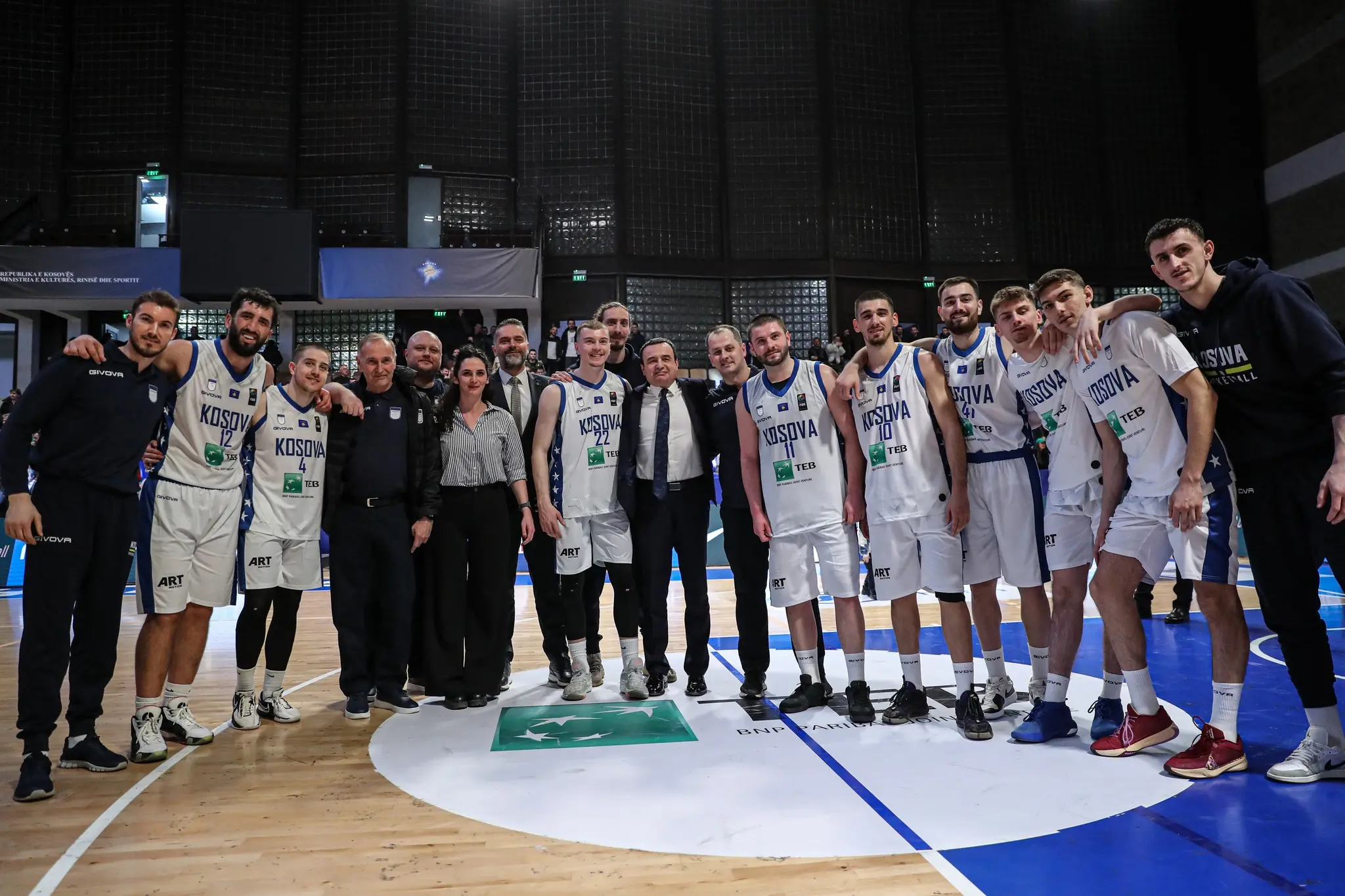 Albumi i ndeshjes Kosova-Irlanda